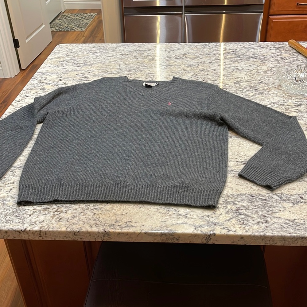 Comfortable gray sweater, size XL